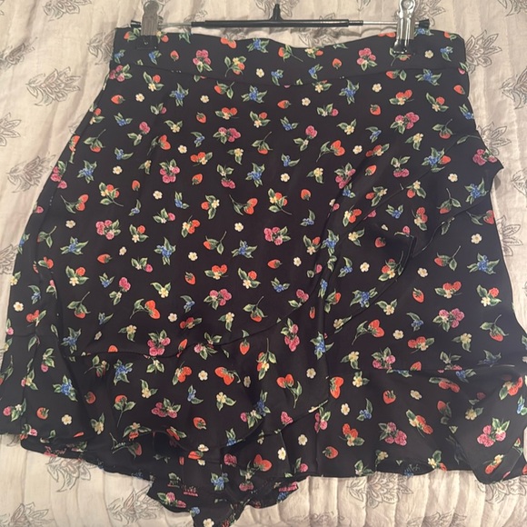 Zara mini skort/skirt - Picture 1 of 2